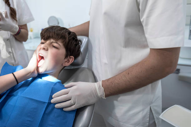 Best Emergency Gum Treatment in Bridgeport, OH